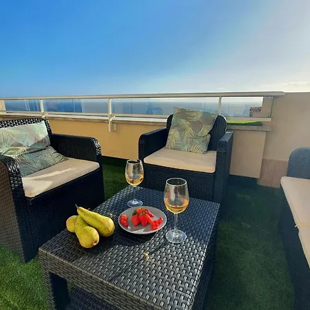 Gigantes Ocean View Apartment *